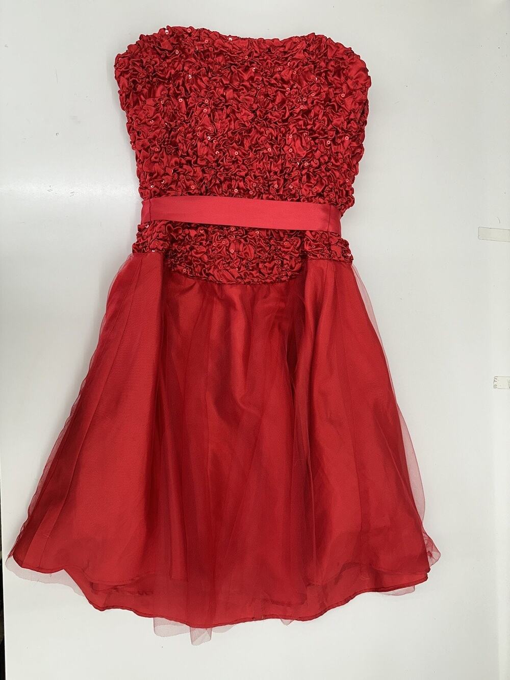 Steppin Out Womens Dress Size 7/8 Red Strapless Cocktail Mini Ruffled Belted